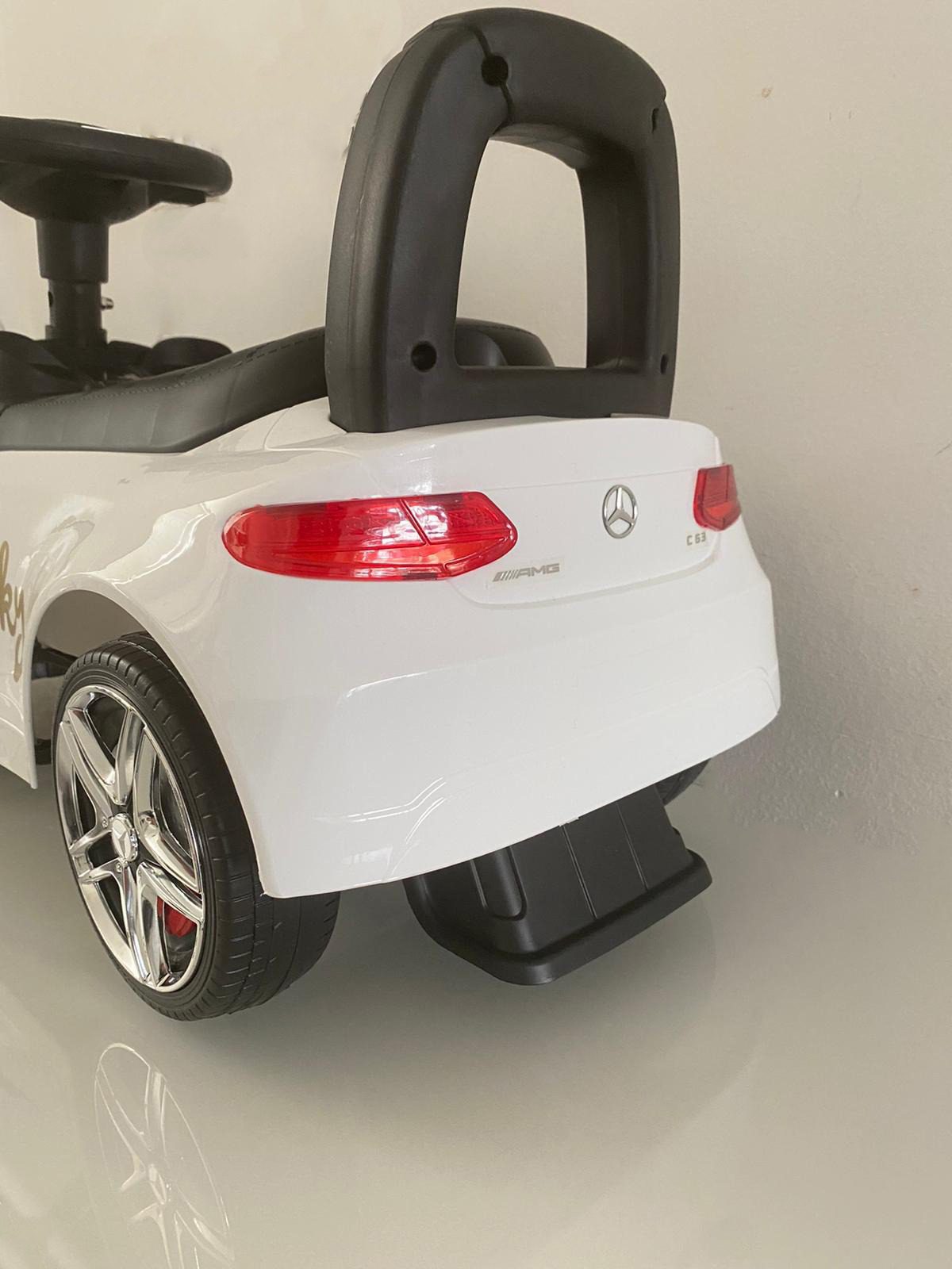 Mercedes loopauto met naam Bebetos